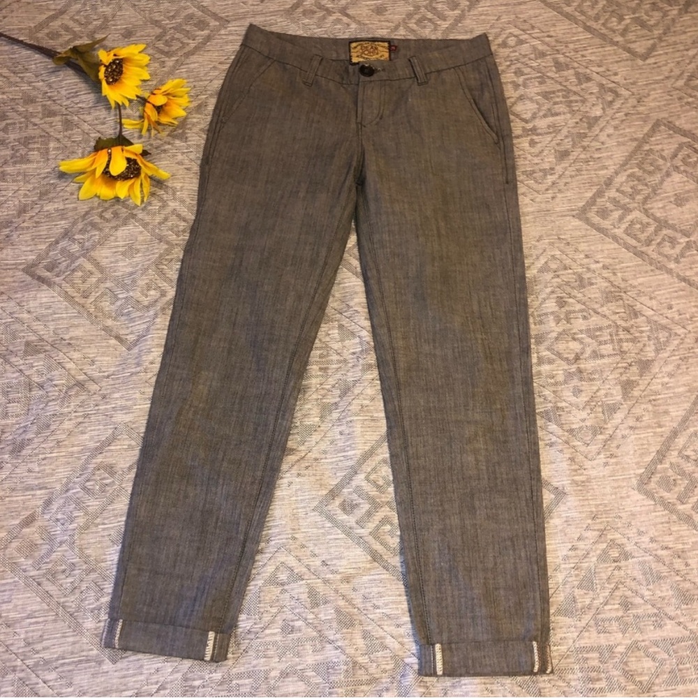 Dear John Cropped Pants - Picture 2 of 8
